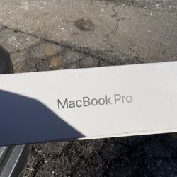 MacBook Pro Touch Bar 