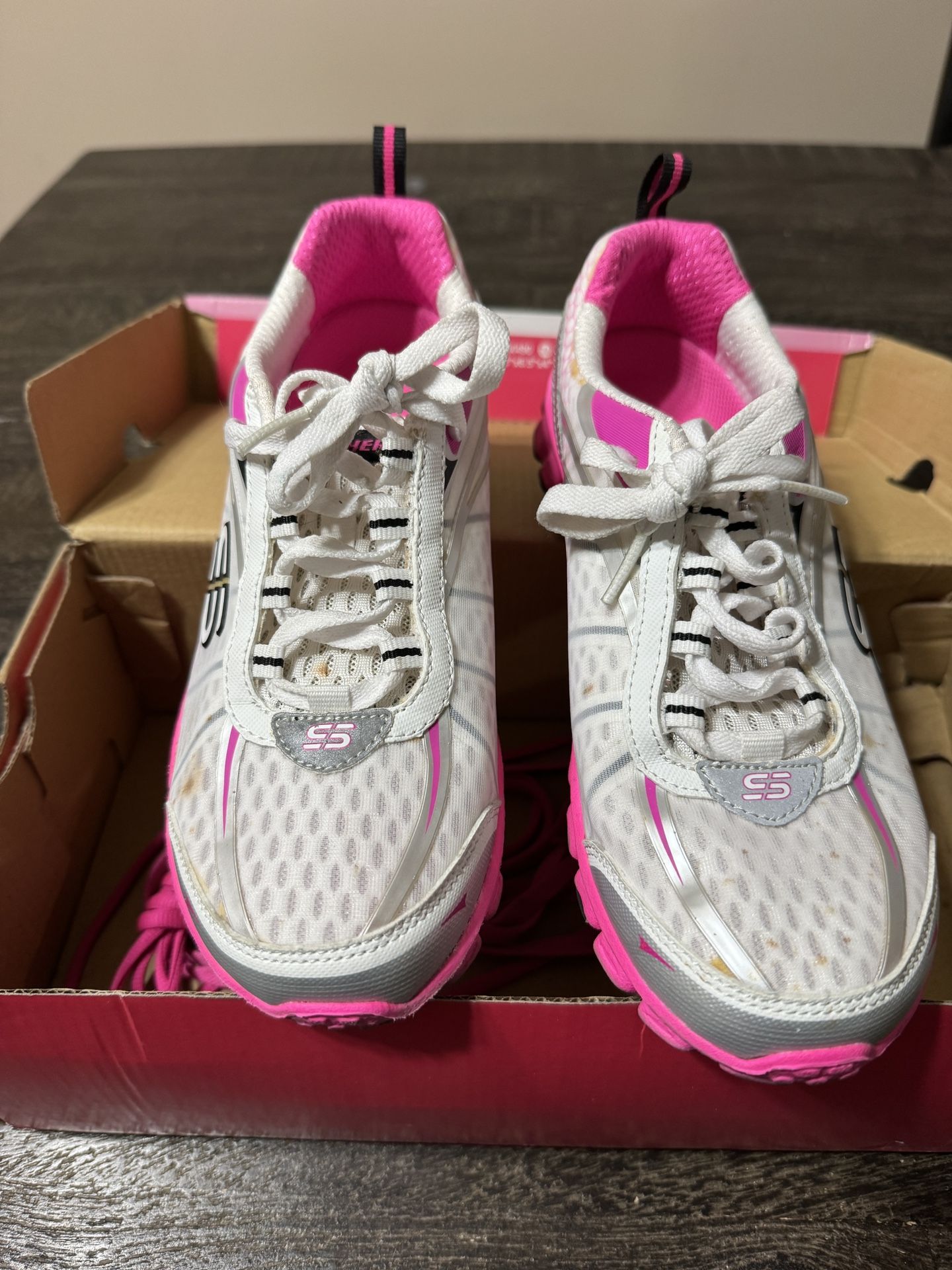Skechers Women’s Running Shoe Size 7