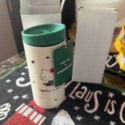 Hello Kitty Starbucks Coffee cup 