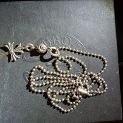 Chrome Hearts Tiny Cross