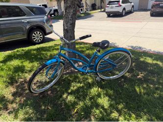 Hyper Women Blue Cruiser Beach Bike – Great Condition – Ready to Ride