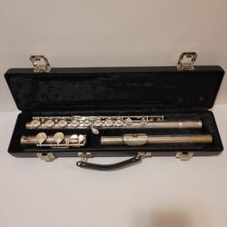 Gemeinhardt 3 Student Flute Closed Hole Silver Plated Head Body and Keys