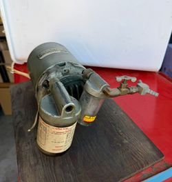 GAST INDUSTRIAL PUMP or COMPRESSOR MODEL 0211-V87 $100 OBO