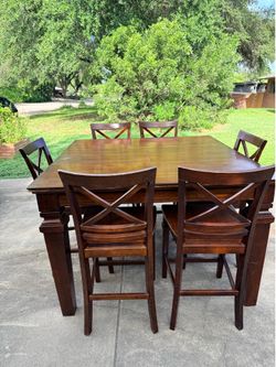 Solid wood Counter height Expandable dining Table set.