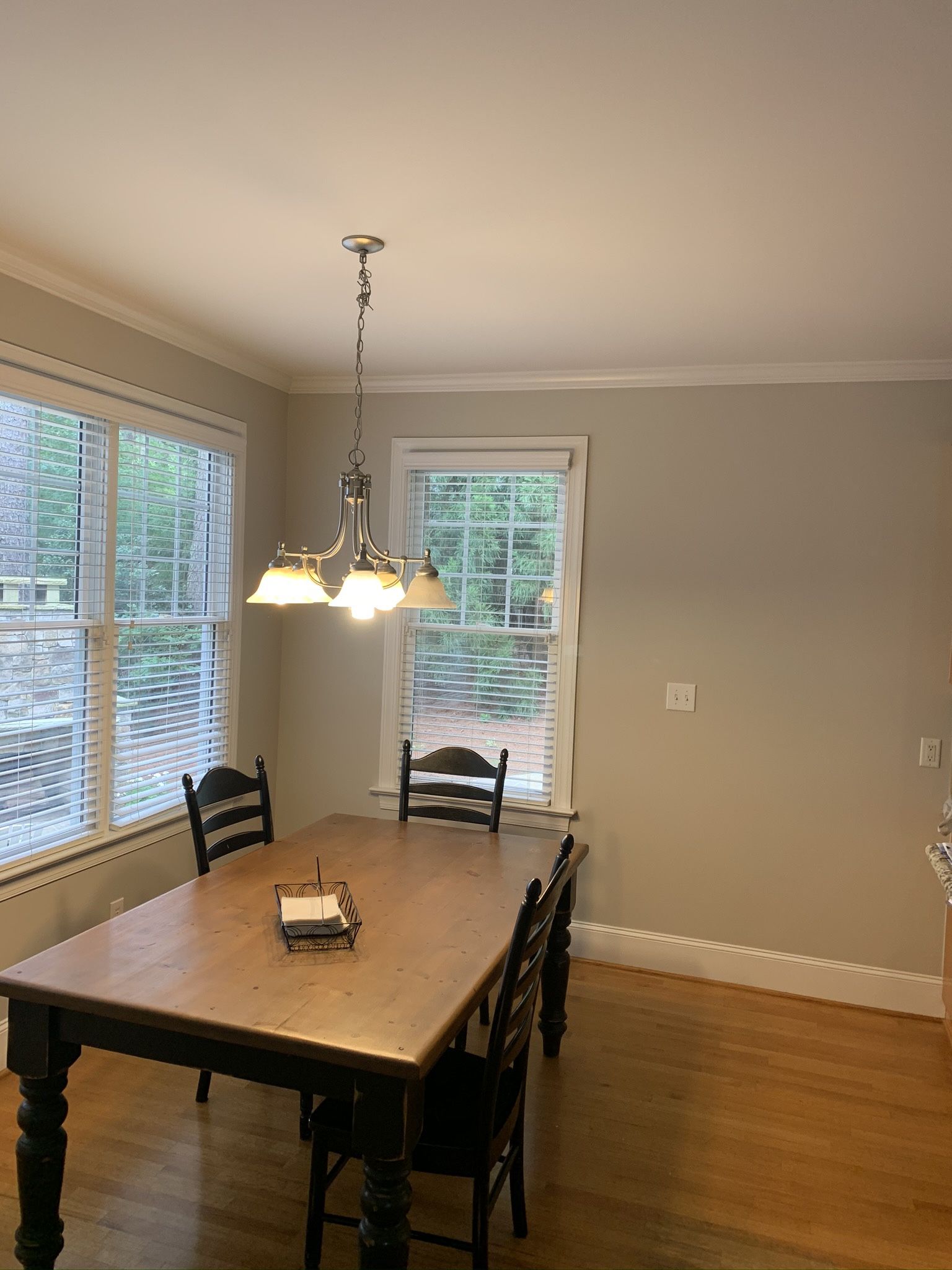 Table & Chairs - Farm Table 