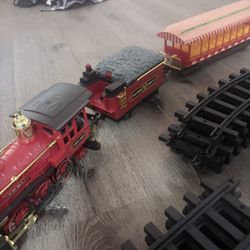 Vintage 1990s Disney Train Set – Working w/ Remote & Steam Feature $100