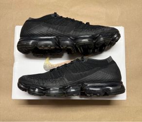 Nike Air Vapormax Triple Black Men’s size 11.5 running shoes Rare!