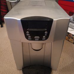 Ice Maker/Water
