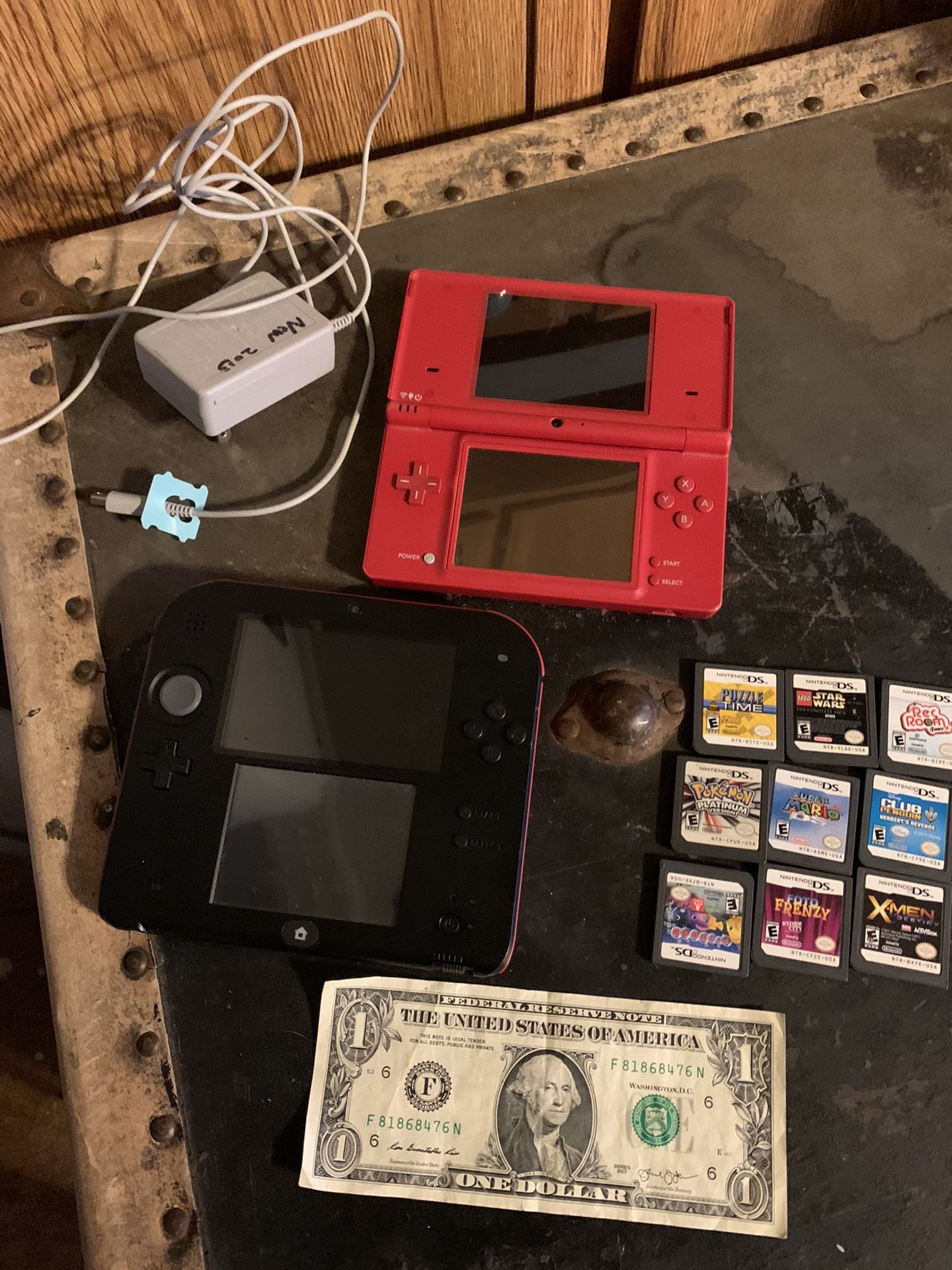 Nintendo DS and Nintendo 2DS with 9 games. Work great. Rochester wa