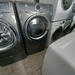 Washer And Drye Gas Set
