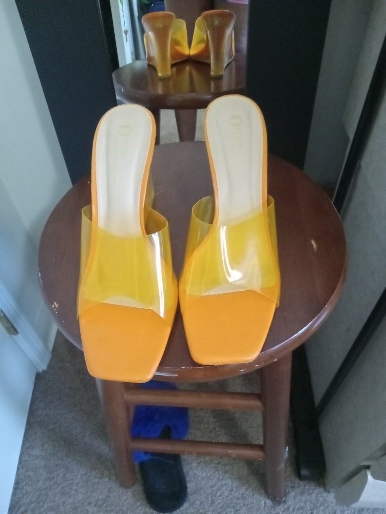 Sandles