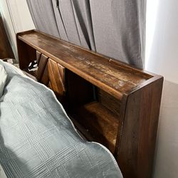 Beetlewood Pine Bedroom Set 