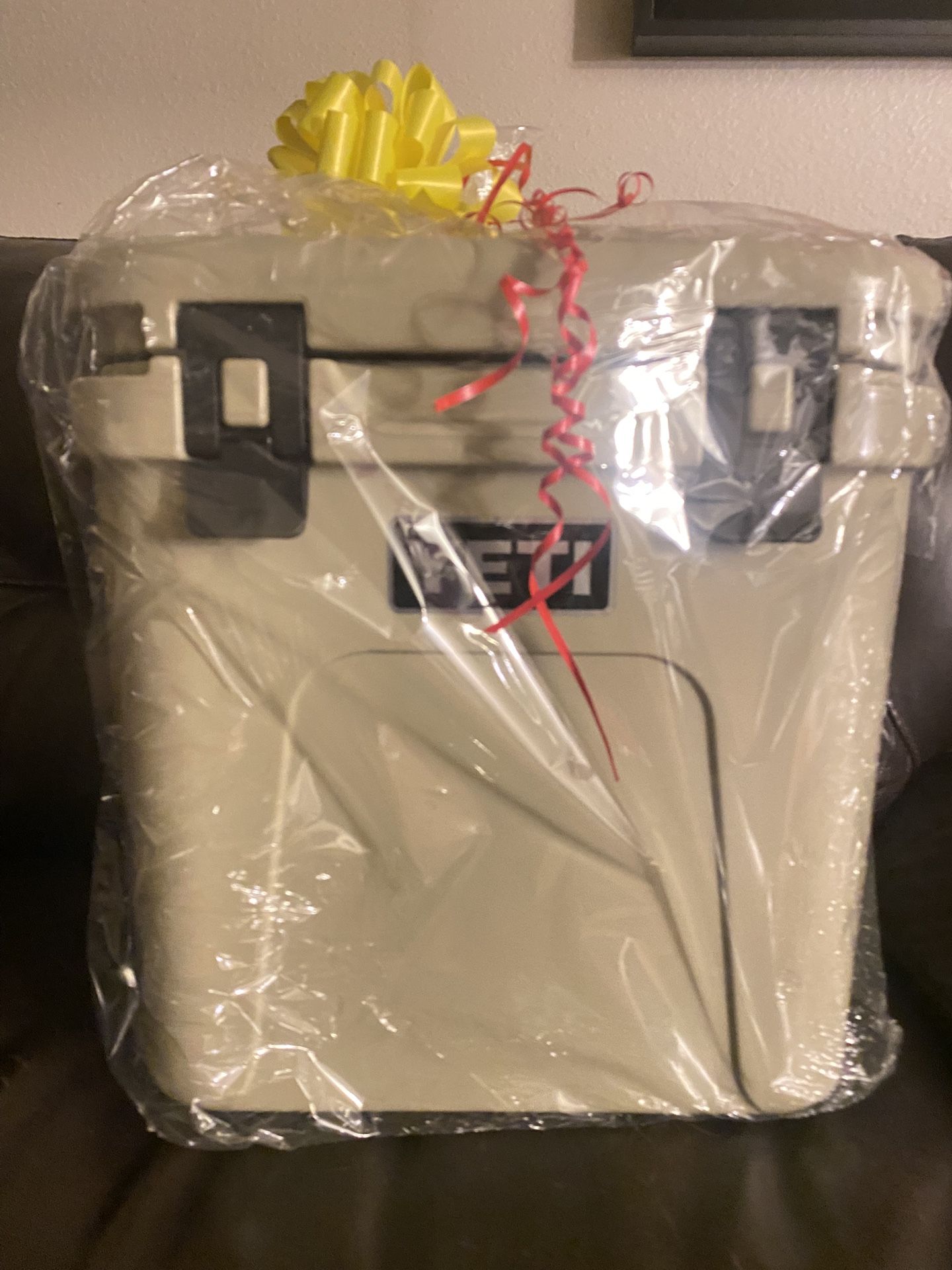 YETI Roadie 24 Desert Tan 22 qt Hard Cooler (holds 33 cans)