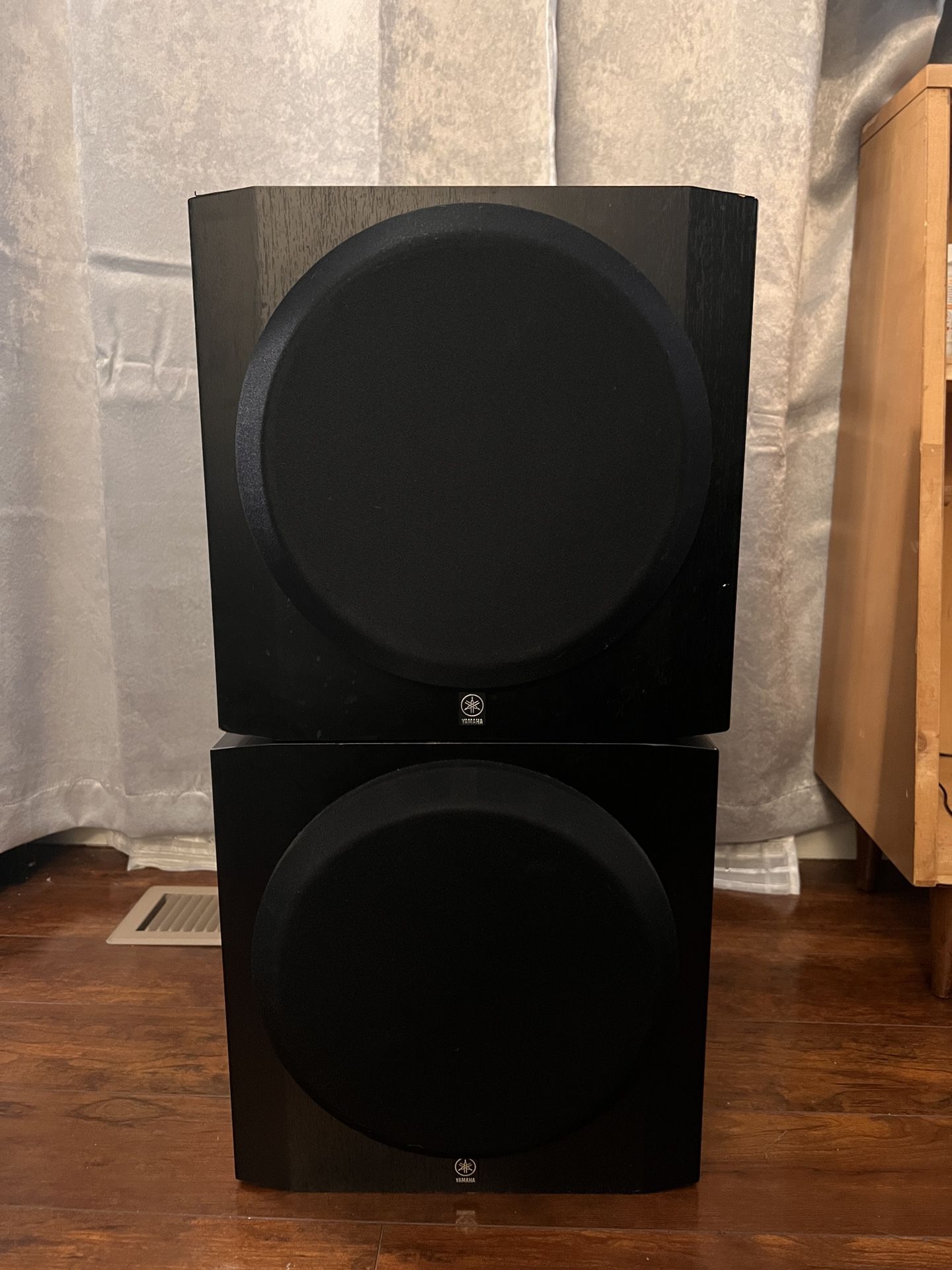 Yamaha YST-SW216 10in Powered Subwoofer 