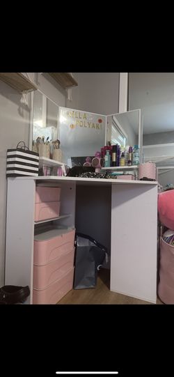 Makeup Dressing Table