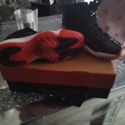 Shoe