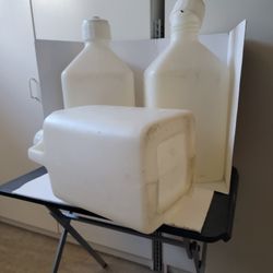 5 Gallon Water Container