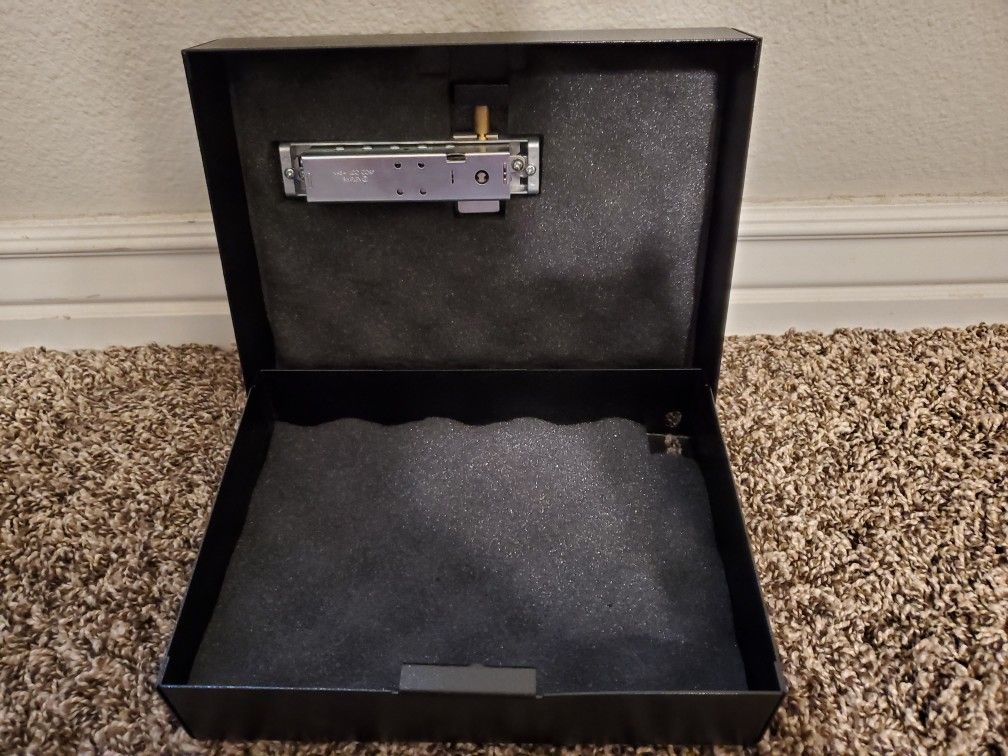 NEW Compact Keyless Gun Safe