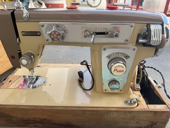 Broadway sewing machine made in Japan