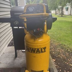 200psi Dewalt Heavy Duty Air Compressor 15gal