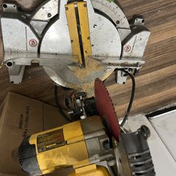 Dewalt Saw