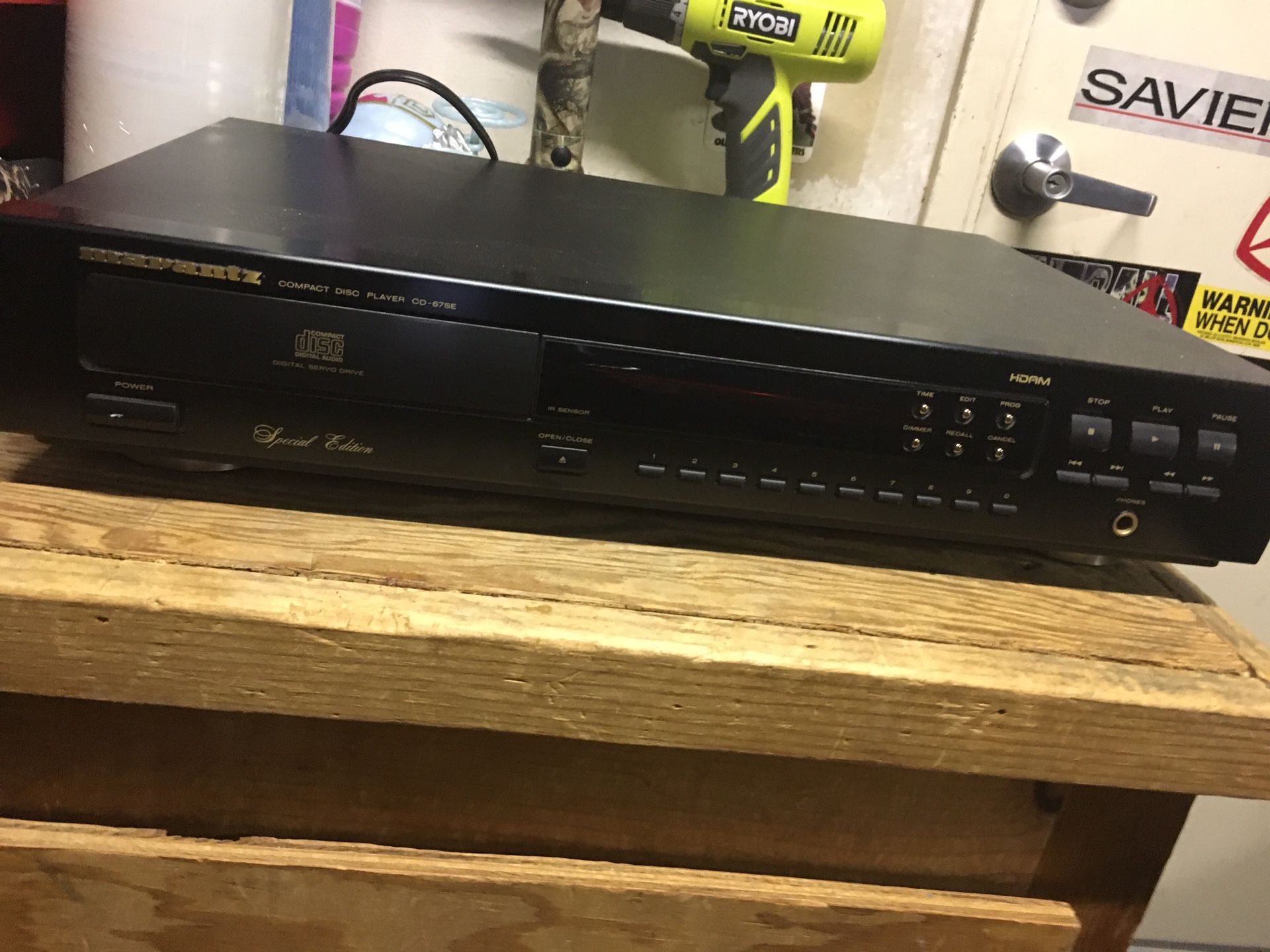 Marantz compact disc cd changer works great with remote control
