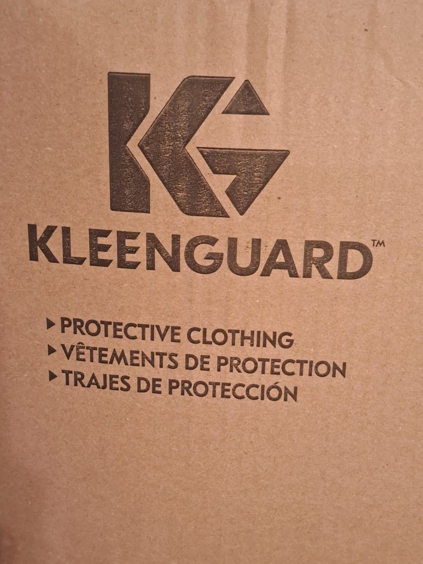 Kleenguard Coveralls 3XL 3X White Box Of 20 New Open Box