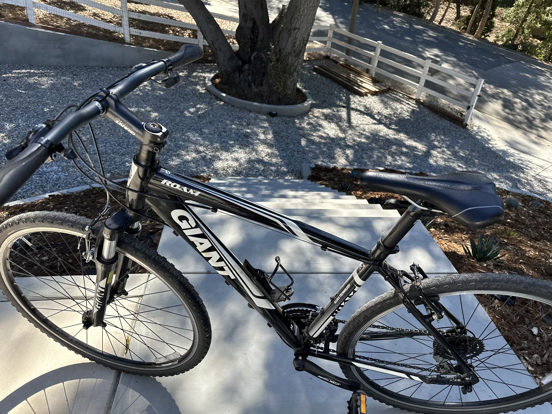 Giant Roam Hybrid