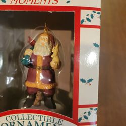 Vintage Westmar Christmas Moments Santa Holding Rabbit and Toy Sack
Ornament Box. New, in the box. Never been used. Never taken out of the
box.
Mat