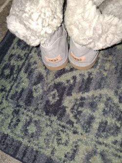 UGG Gray Suede Shearling Boots size 8