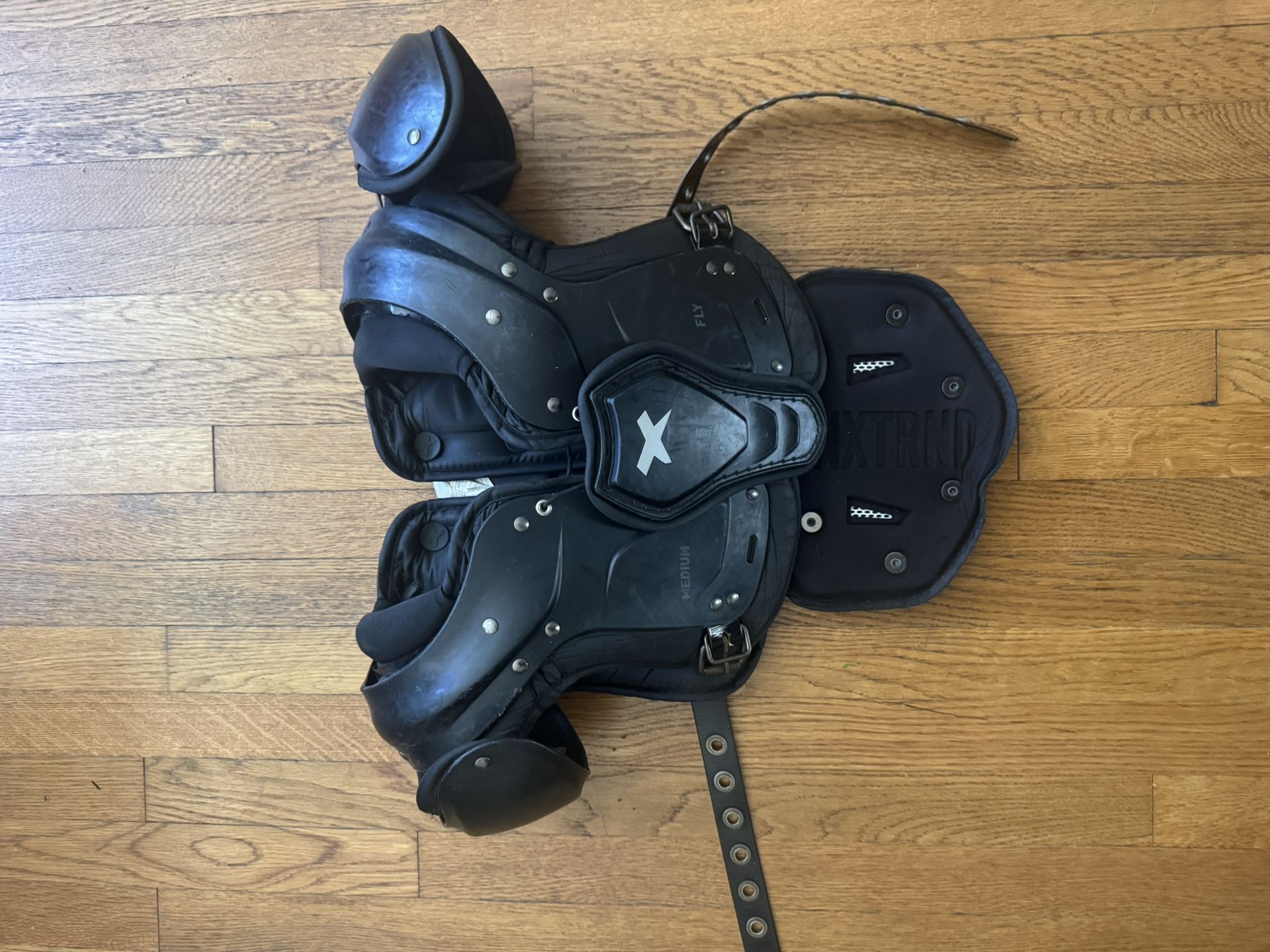 Xenith Football Shoulder Pads- Lightweight for- Fit- Low Profil