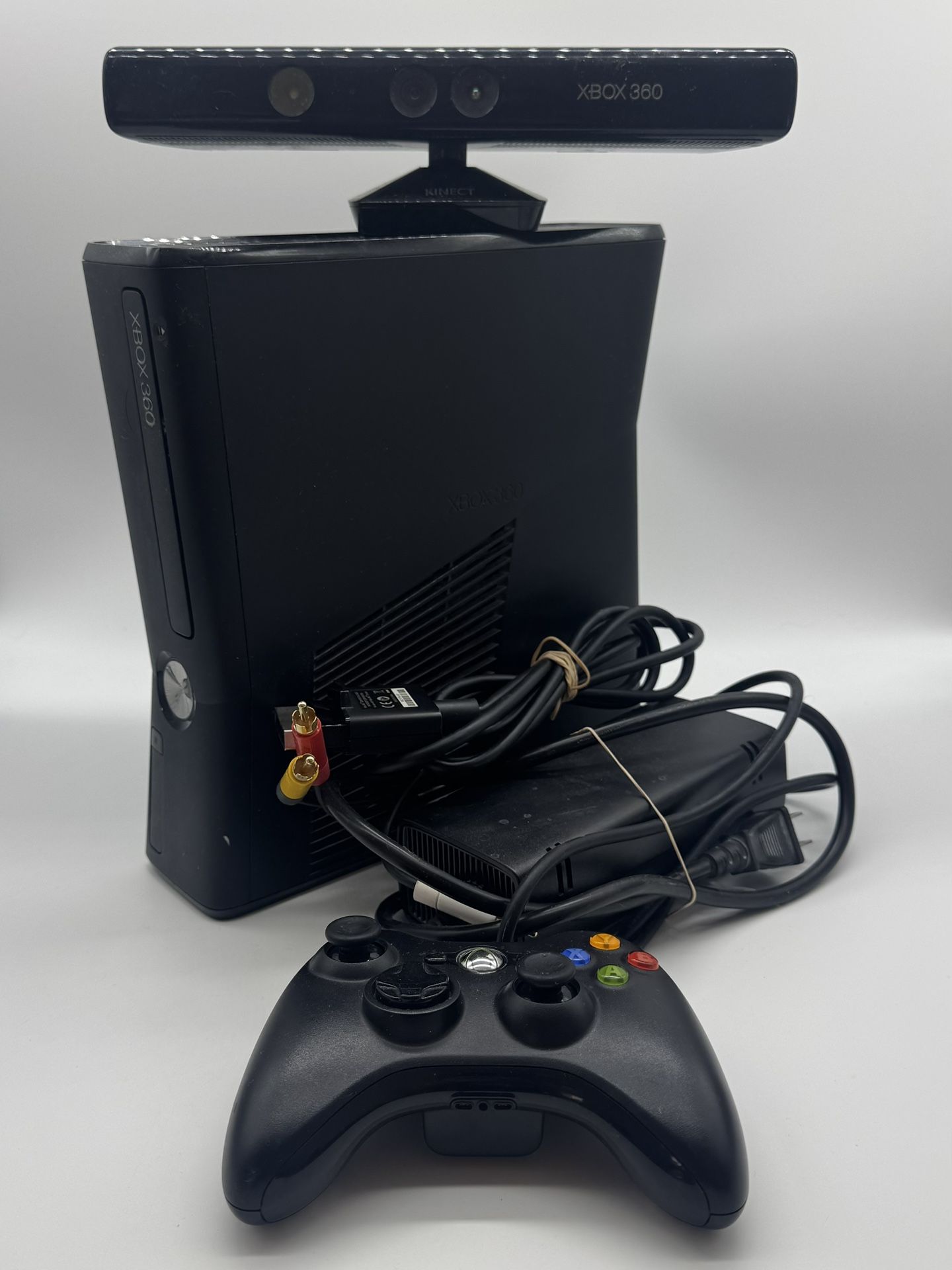 Xbox 360 Black Console Model 1439 w/Controller & Kinect Tested Works