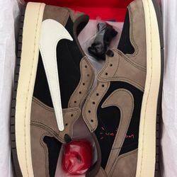 Size 10- Jordan 1 Retro Low OG SP x Travis Scott Mocha 