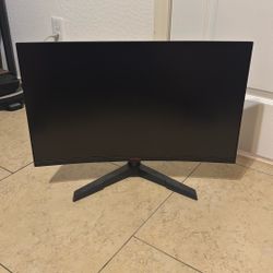 LG 32” Ultragear - Curved