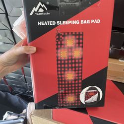 Heated Sleeping Bag pad, Operated by 5V/2A USB Power Supply (Battery NOT Included). Black & Red Flannel.