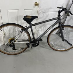 Schwinn Addison City Bike 🚲 (used) 