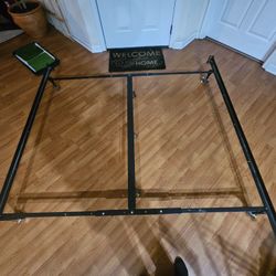 Metal Adjustable Bed Frame 