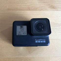 GoPro Hero 7 With Accessories