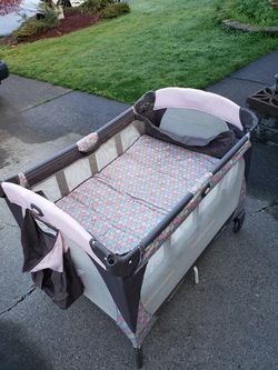 Baby crib