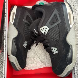 Size 7Y Black and grey Jordan 4
