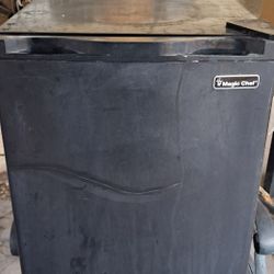 Magic Chef Mini Fridge