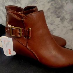 Bare traps Boots 