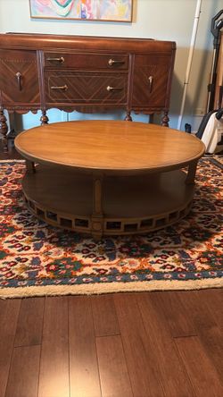 Solid wood round maple table