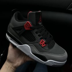 Jordan 4