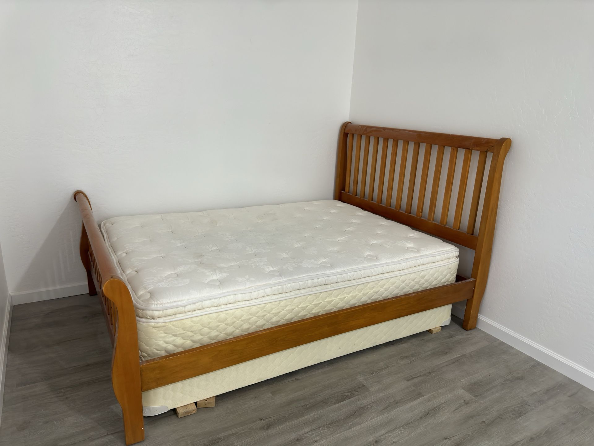 Wood Full Size Bed frame 