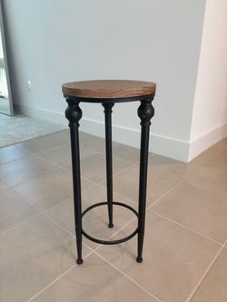 Accent Table