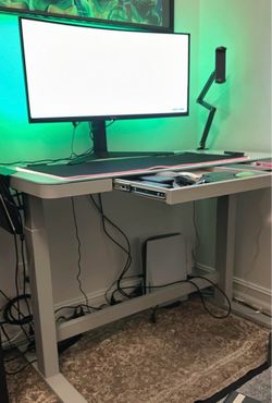 34 inch curved ASUS gaming monitor and gaming deck motorized like new
