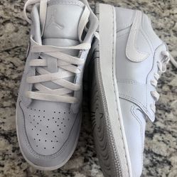 Nike Air Jordan Light Blue Sz. 4.5Y