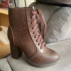 Ankle Boots 
