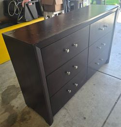 6 Drawer Dresser